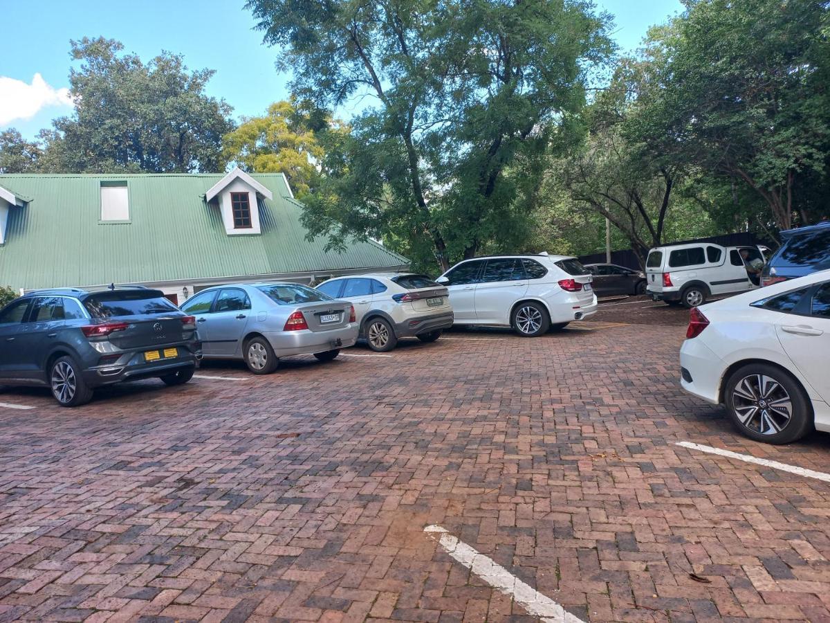 Rivonia Premier Lodge Johannesburg Exterior foto